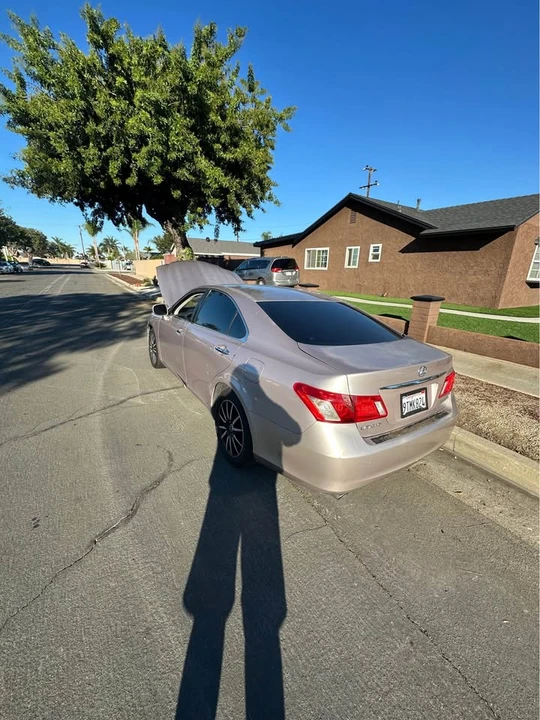 2007 Lexus ES 5th Gen - Image 2 of 5