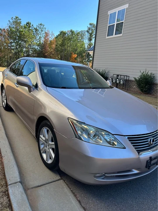 2007 Lexus ES 5th Gen - Image 2 of 7