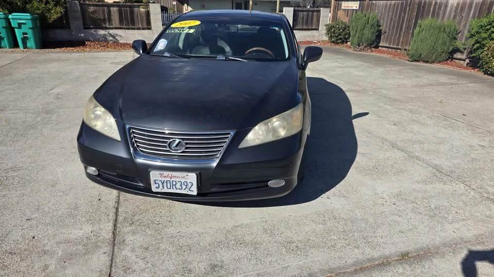 2007 Lexus ES 5th Gen - Image 2 of 8
