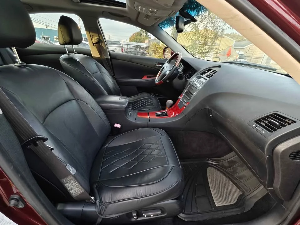 2007 Lexus ES 5th Gen - Image 15 of 20