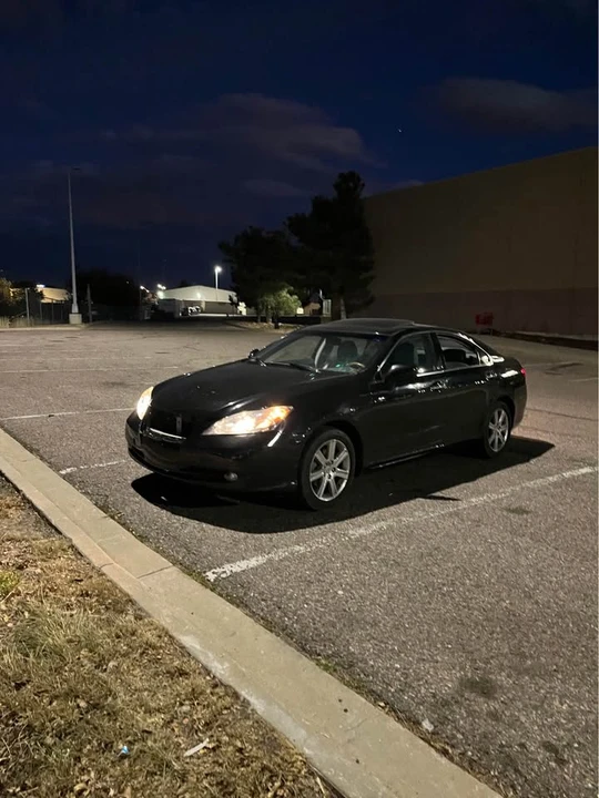 2007 Lexus ES 5th Gen - Image 11 of 13