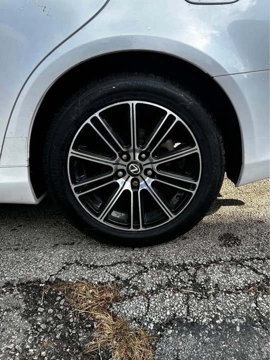 2007 Lexus ES 5th Gen - Image 11 of 17