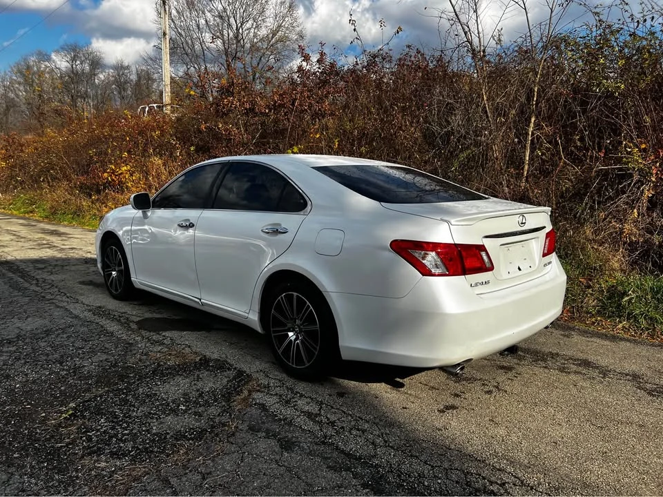 2007 Lexus ES 5th Gen - Image 3 of 17