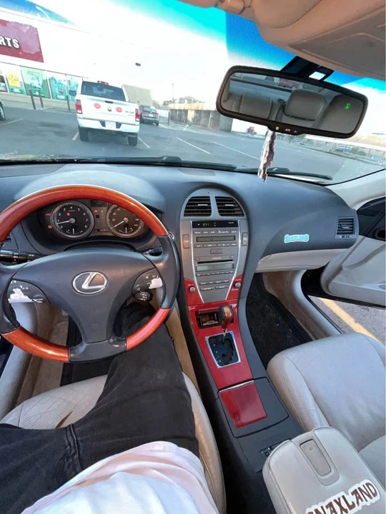 2007 Lexus ES 5th Gen - Image 8 of 13