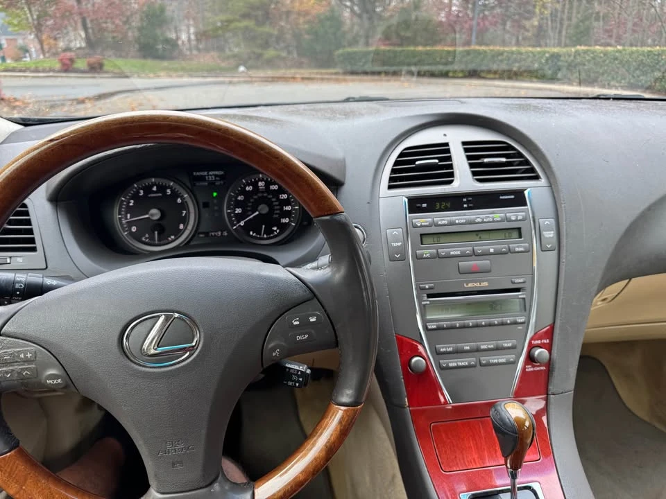 2007 Lexus ES 4th Gen - Image 4 of 20