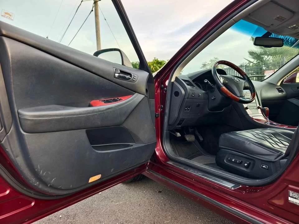 2007 Lexus ES 5th Gen - Image 10 of 20