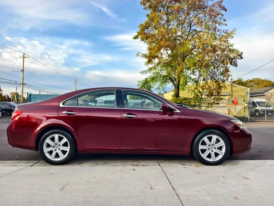 2007 Lexus ES 5th Gen - Image 2 of 20