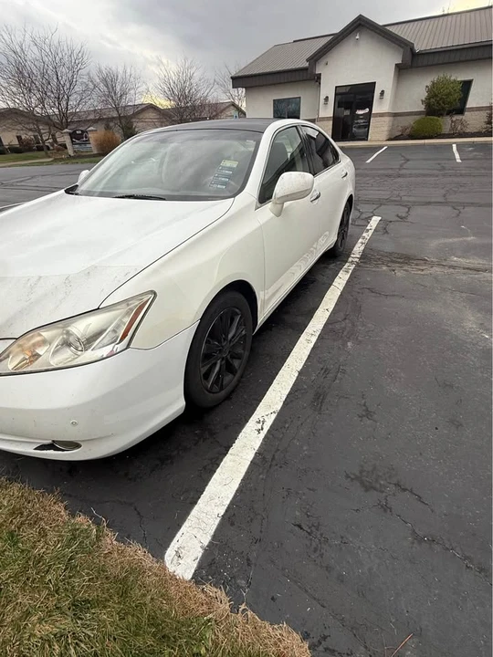 2007 Lexus ES 5th Gen - Image 2 of 20
