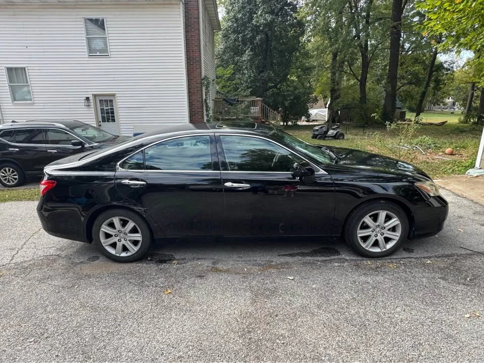 2007 Lexus ES 5th Gen - Image 3 of 4