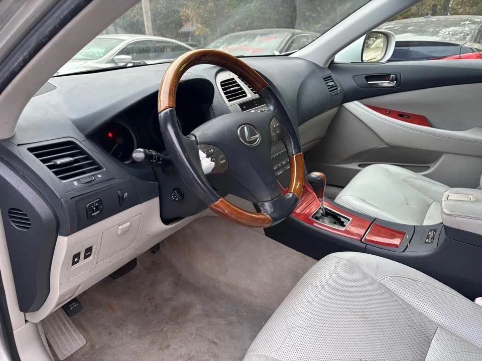 2007 Lexus ES 5th Gen - Image 8 of 13