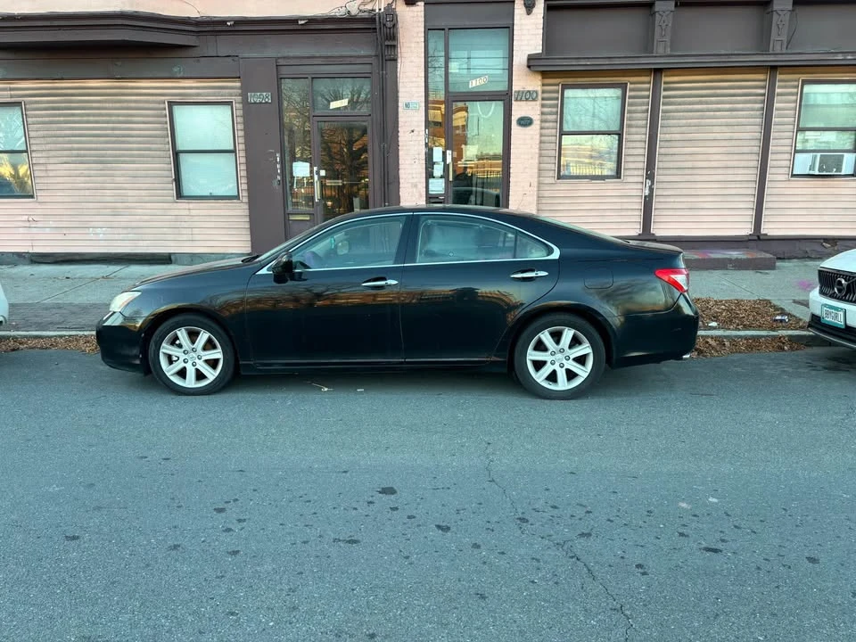 2007 Lexus ES 5th Gen - Image 4 of 4