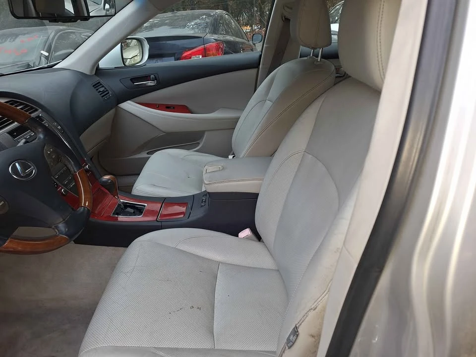 2007 Lexus ES 5th Gen - Image 9 of 13