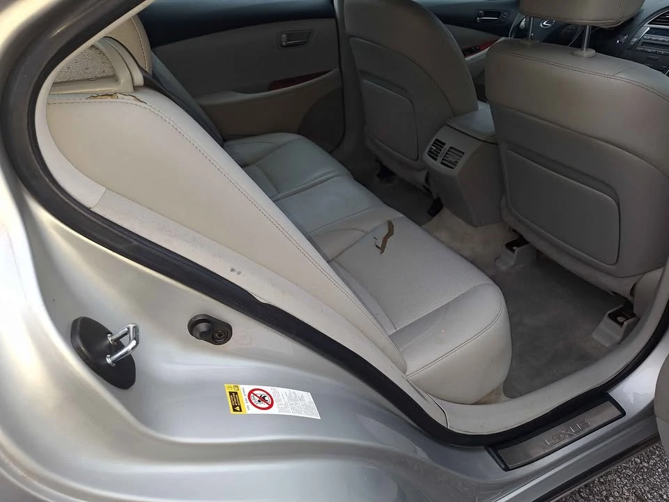 2007 Lexus ES 5th Gen - Image 10 of 13