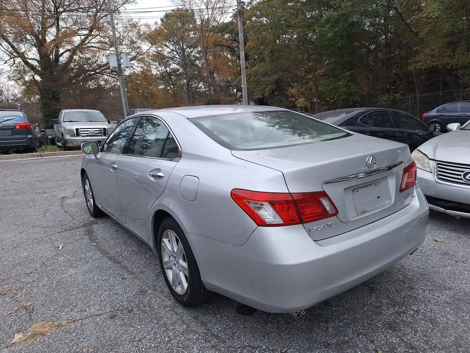 2007 Lexus ES 5th Gen - Image 2 of 13
