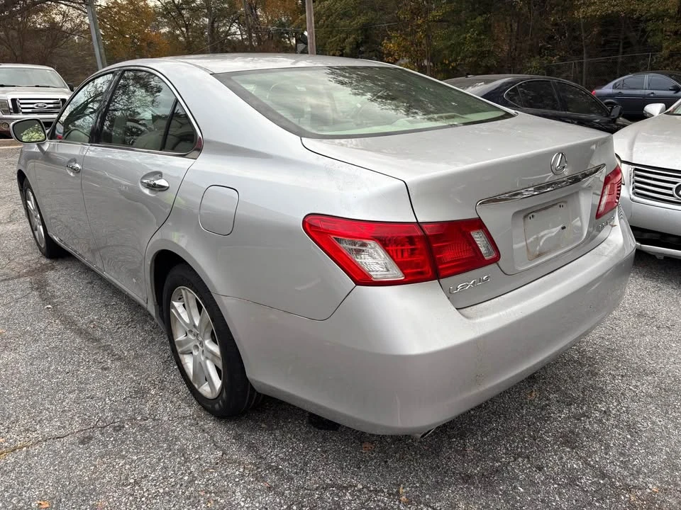 2007 Lexus ES 5th Gen - Image 2 of 13