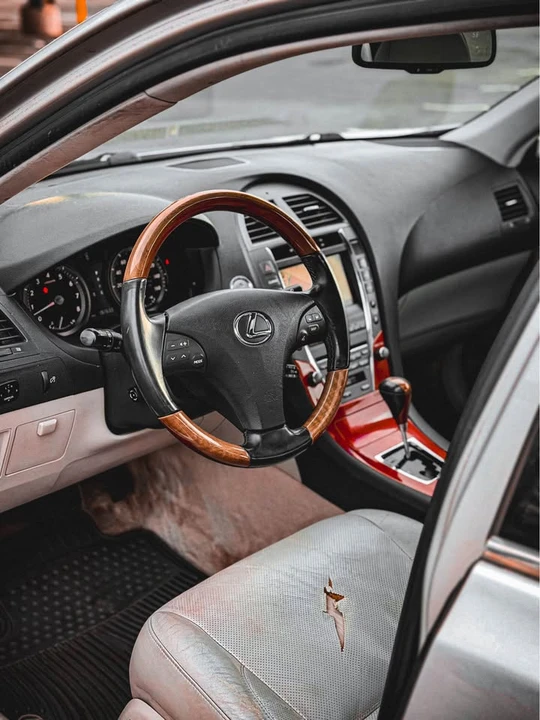 2007 Lexus ES 5th Gen - Image 7 of 20