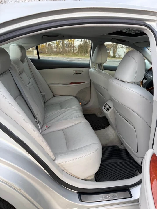 2007 Lexus ES 5th Gen - Image 15 of 20