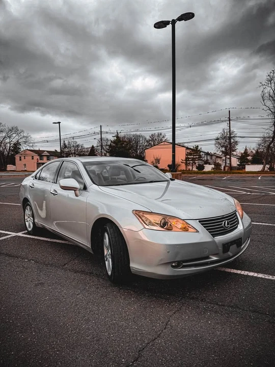 2007 Lexus ES 5th Gen - Image 3 of 20