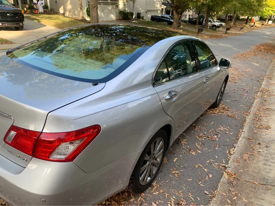 2007 Lexus ES 5th Gen - Image 2 of 4