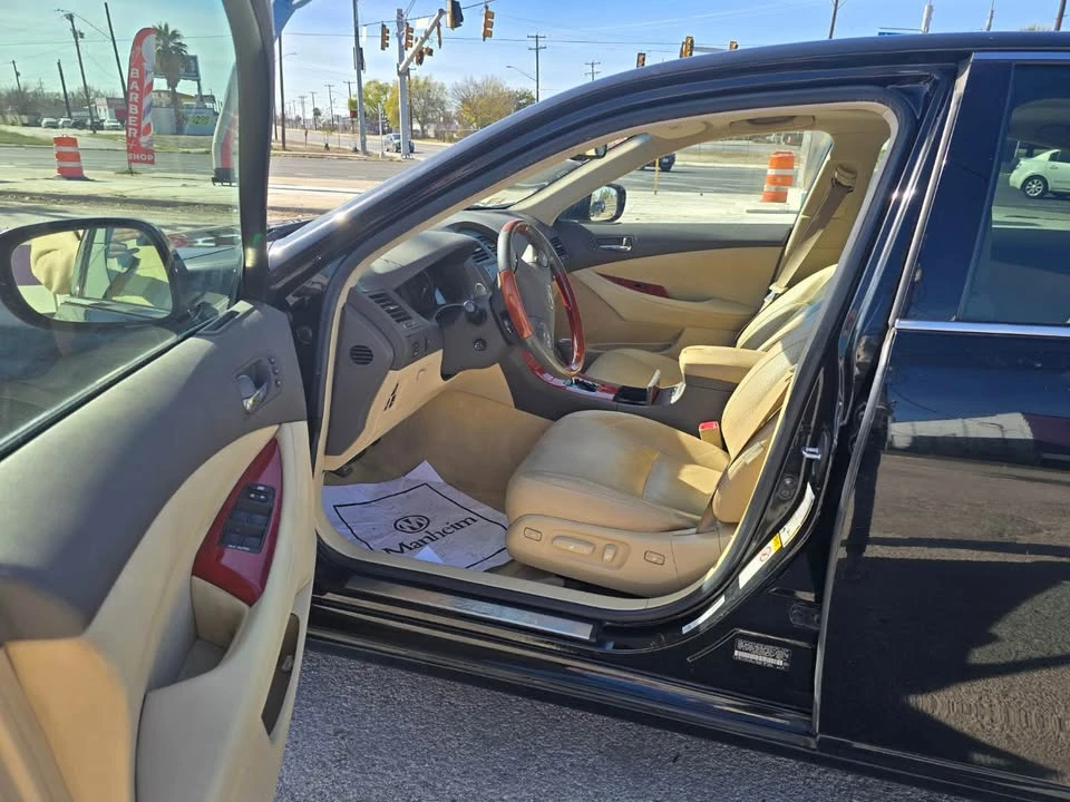 2007 Lexus ES 5th Gen - Image 8 of 10