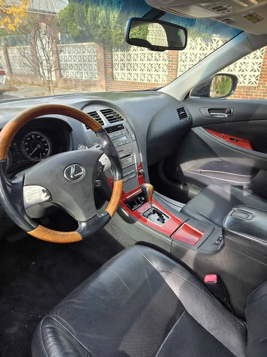 2007 Lexus ES 5th Gen - Image 10 of 12