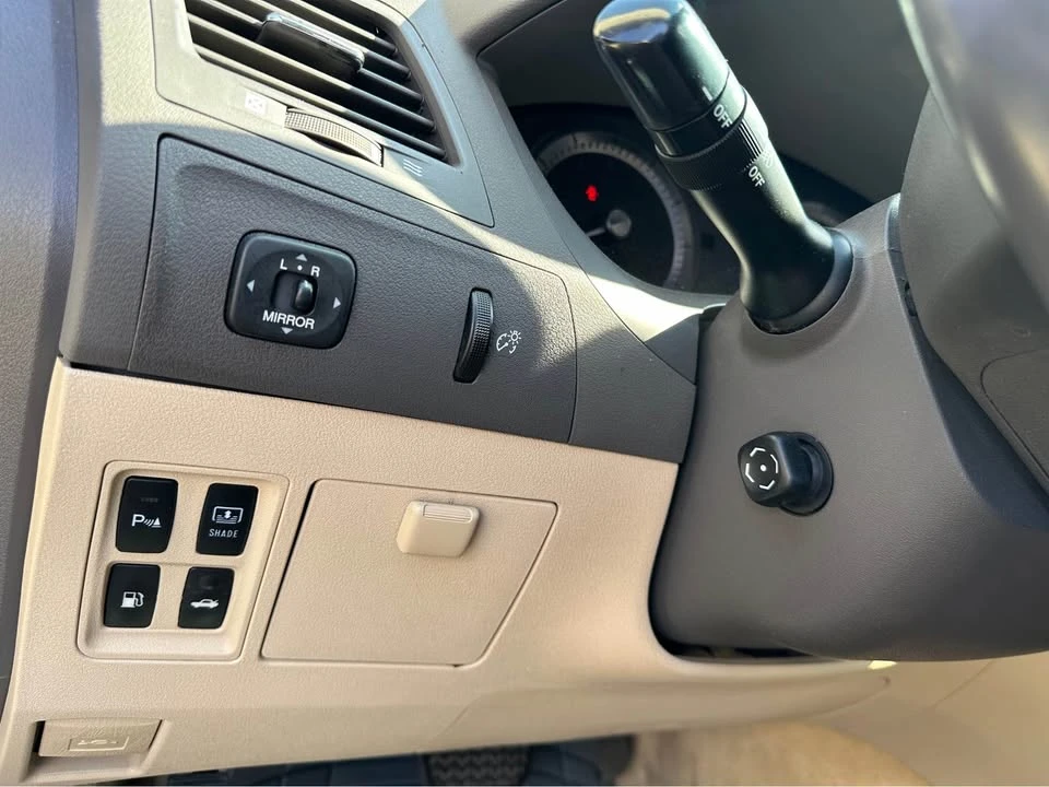 2007 Lexus ES 4th Gen - Image 10 of 14