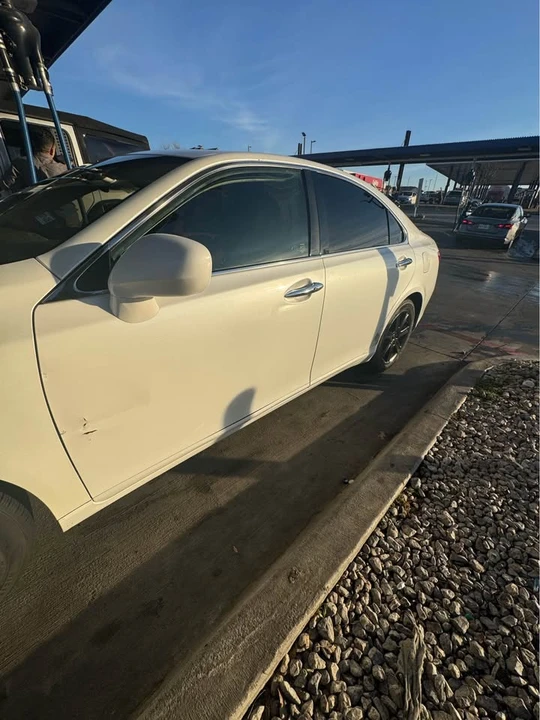 2007 Lexus ES 4th Gen - Image 3 of 10