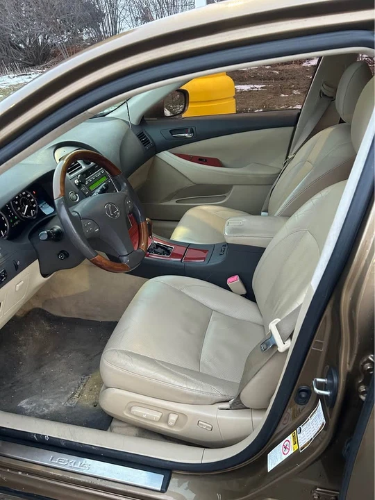 2007 Lexus ES 5th Gen - Image 5 of 11