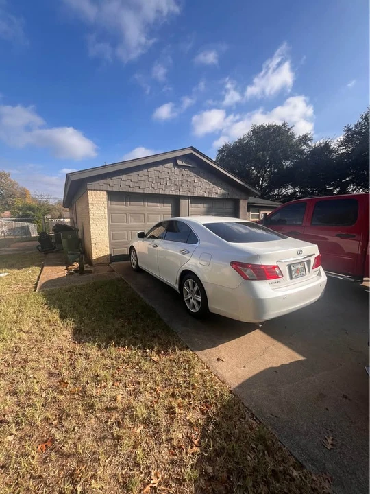 2007 Lexus ES 5th Gen - Image 2 of 12