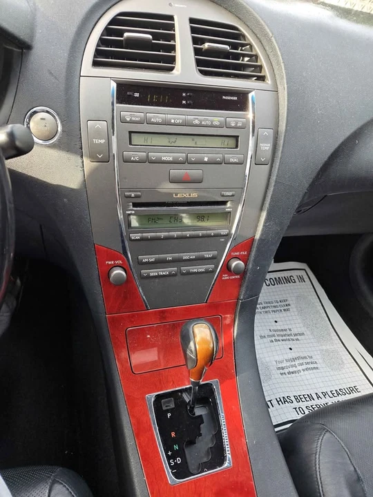2007 Lexus ES 5th Gen - Image 8 of 12