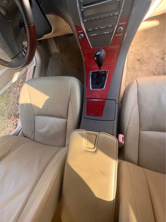 2007 Lexus ES 5th Gen - Image 8 of 12