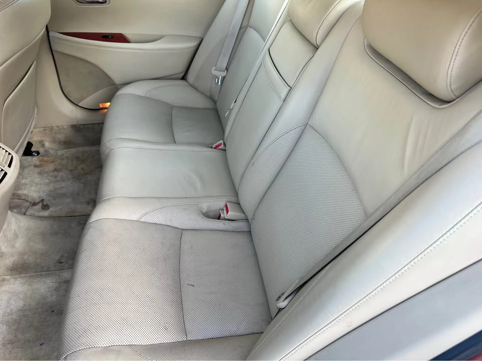 2007 Lexus ES 5th Gen - Image 12 of 13