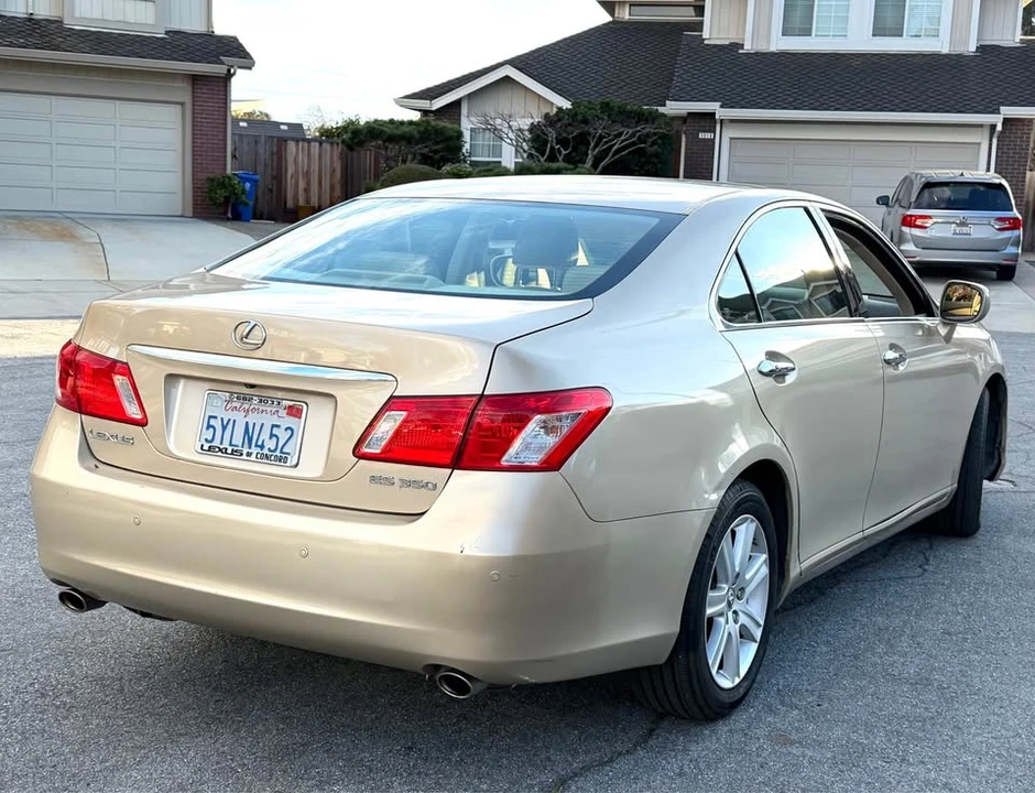 2007 Lexus ES 5th Gen - Image 5 of 11