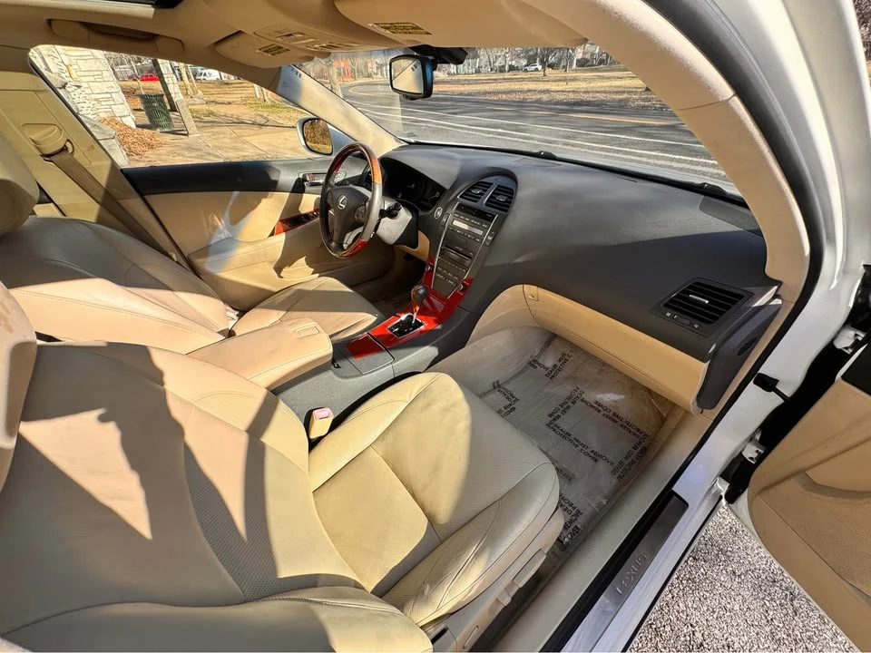 2007 Lexus ES 5th Gen - Image 16 of 20