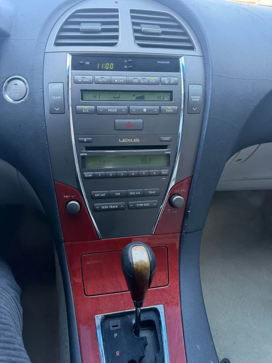 2007 Lexus ES 5th Gen - Image 13 of 14