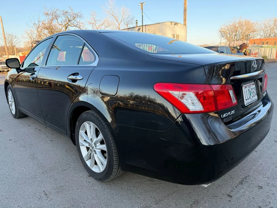 2007 Lexus ES 5th Gen - Image 3 of 11