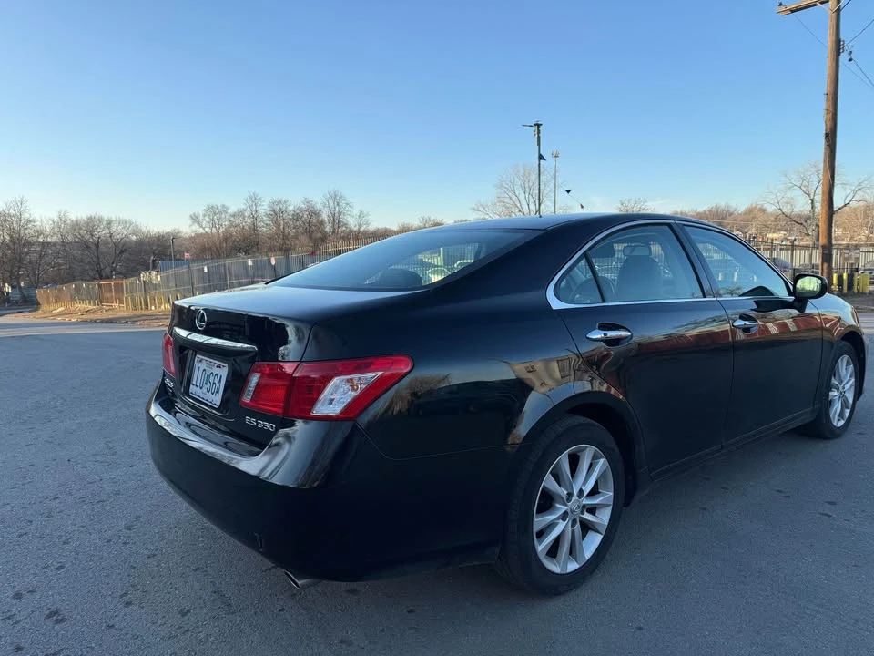 2007 Lexus ES 5th Gen - Image 4 of 11