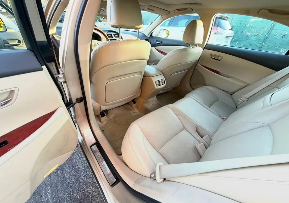 2007 Lexus ES 5th Gen - Image 8 of 11