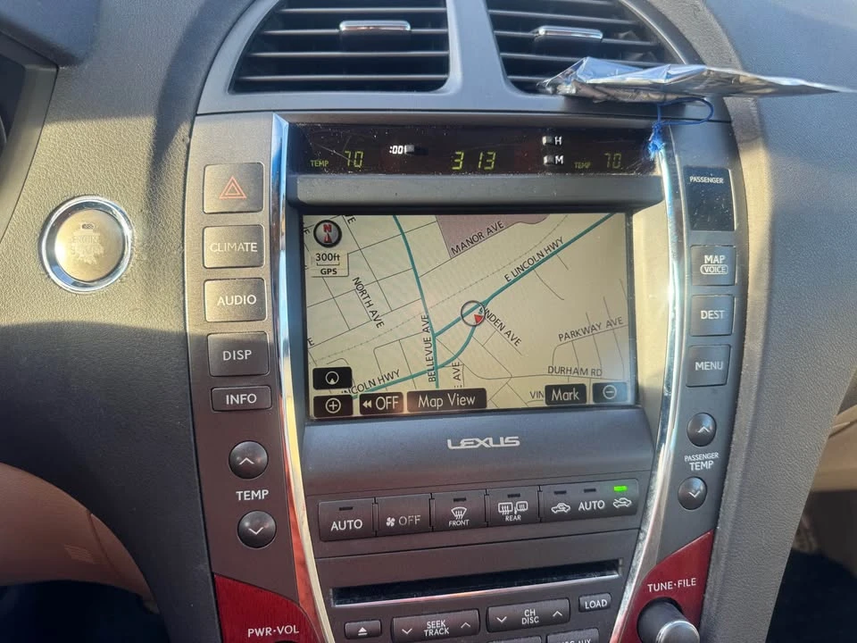 2007 Lexus ES 5th Gen - Image 12 of 14