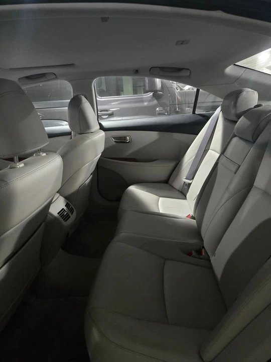 2007 Lexus ES 5th Gen - Image 7 of 8