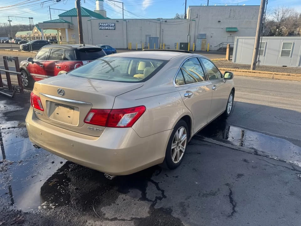 2007 Lexus ES 5th Gen - Image 4 of 14