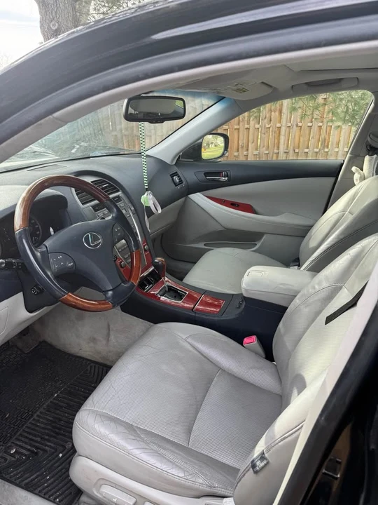 2007 Lexus ES 5th Gen - Image 4 of 13