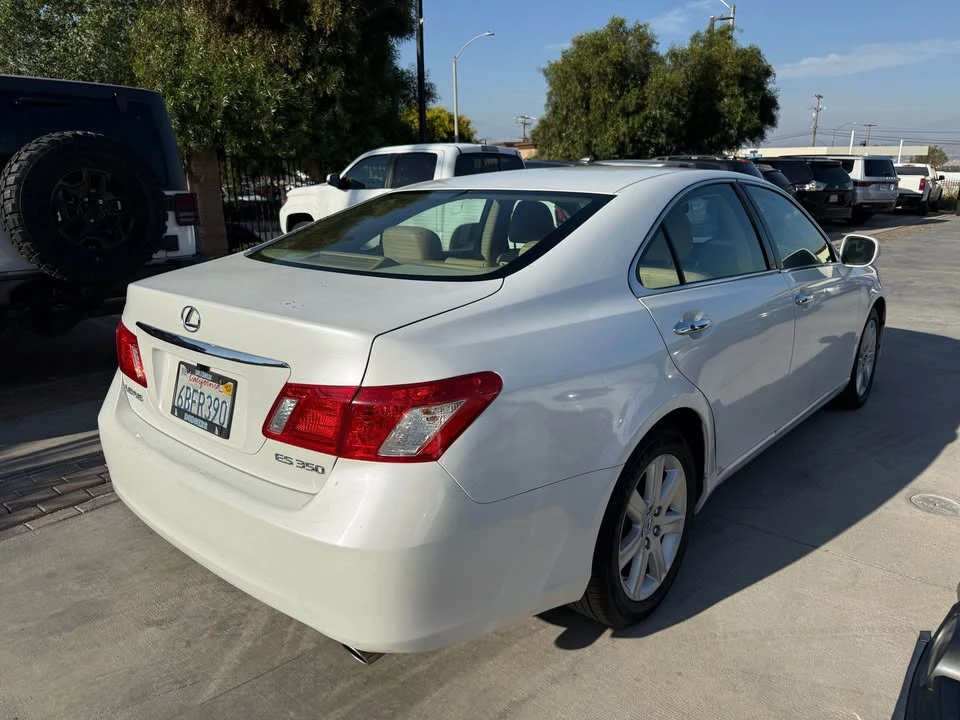 2007 Lexus ES 5th Gen - Image 3 of 6