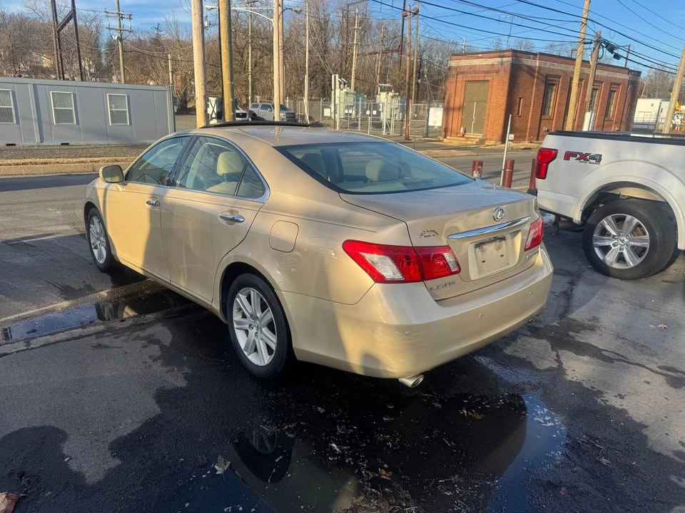 2007 Lexus ES 5th Gen - Image 3 of 14
