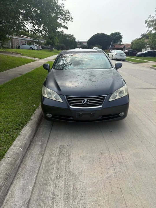 2007 Lexus ES 5th Gen - Image 2 of 10