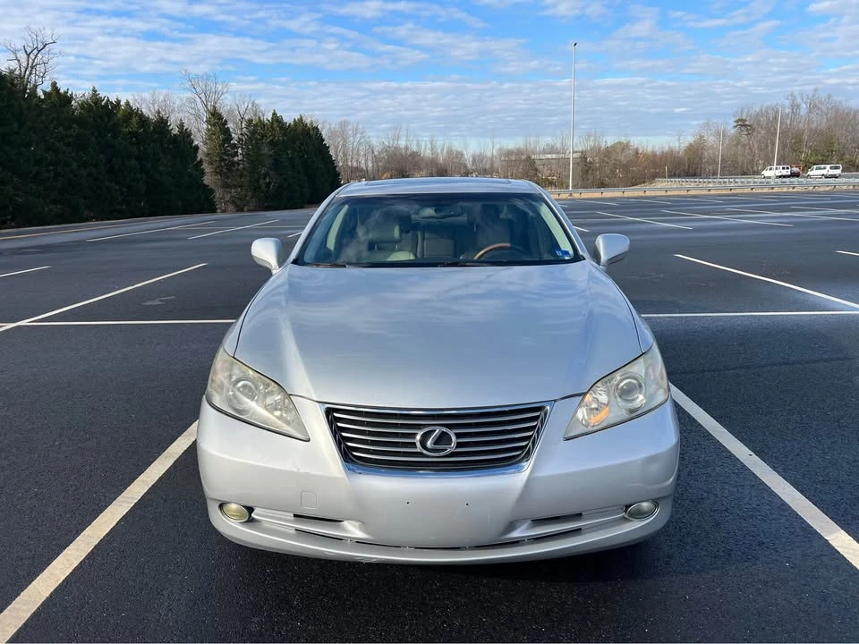 2007 Lexus ES 5th Gen - Image 8 of 15