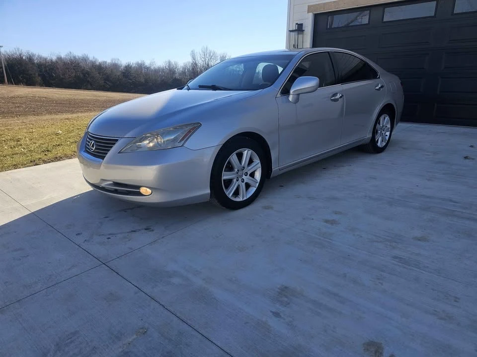 2007 Lexus ES 5th Gen - Image 5 of 10