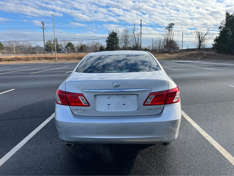 2007 Lexus ES 5th Gen - Image 4 of 15