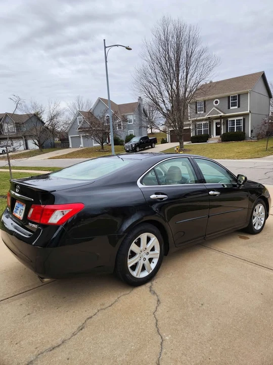 2007 Lexus ES 5th Gen - Image 5 of 12