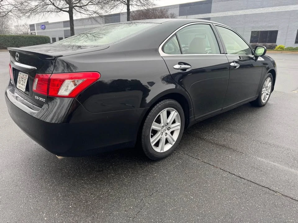 2007 Lexus ES 5th Gen - Image 4 of 12